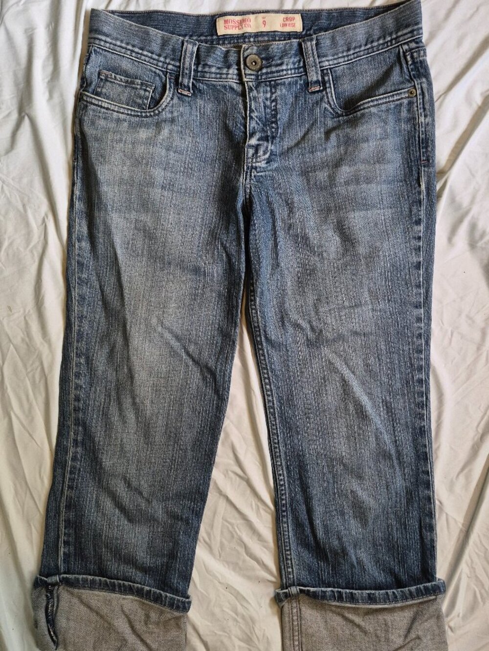 Mossimo Supply Co. Crop Low Rise Capris, size 9 Stone Wash